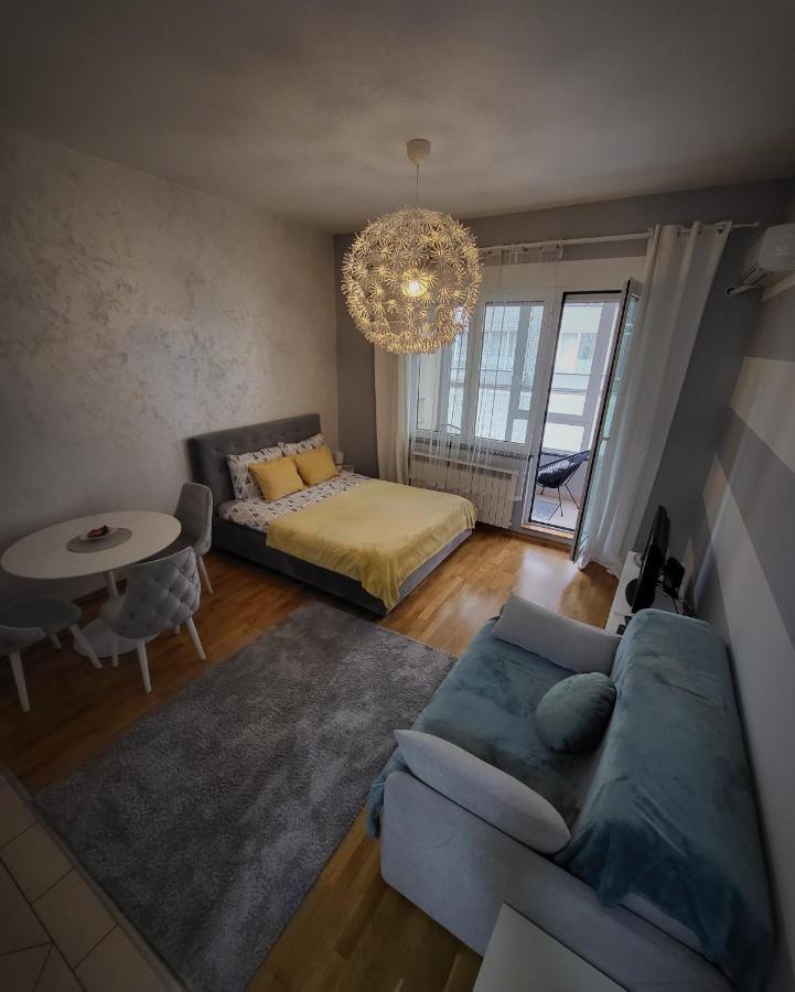 Apartament Teodora Lux Apartman Free Privat Parking Nowy Sad Zewnętrze zdjęcie